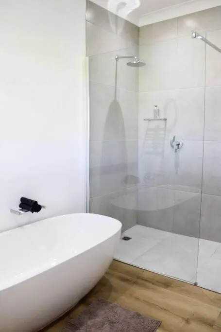 Luxury Poolside Villa Irene Cape Town
