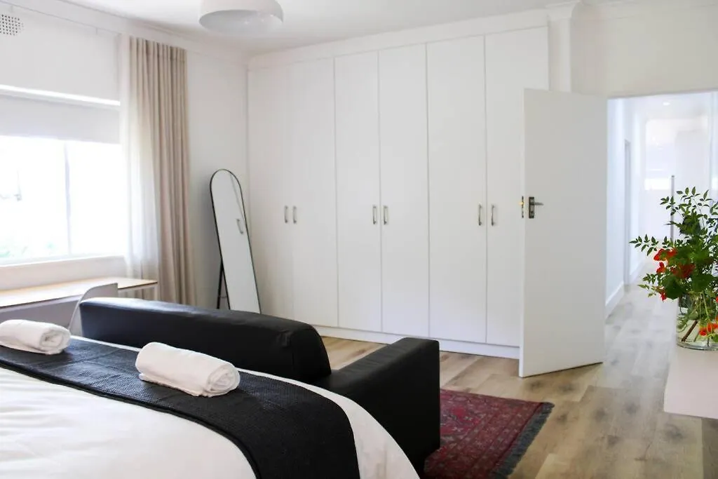 Luxury Poolside Villa Irene Cape Town Holiday home