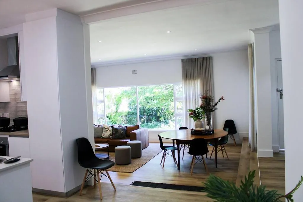 Luxury Poolside Villa Irene Cape Town