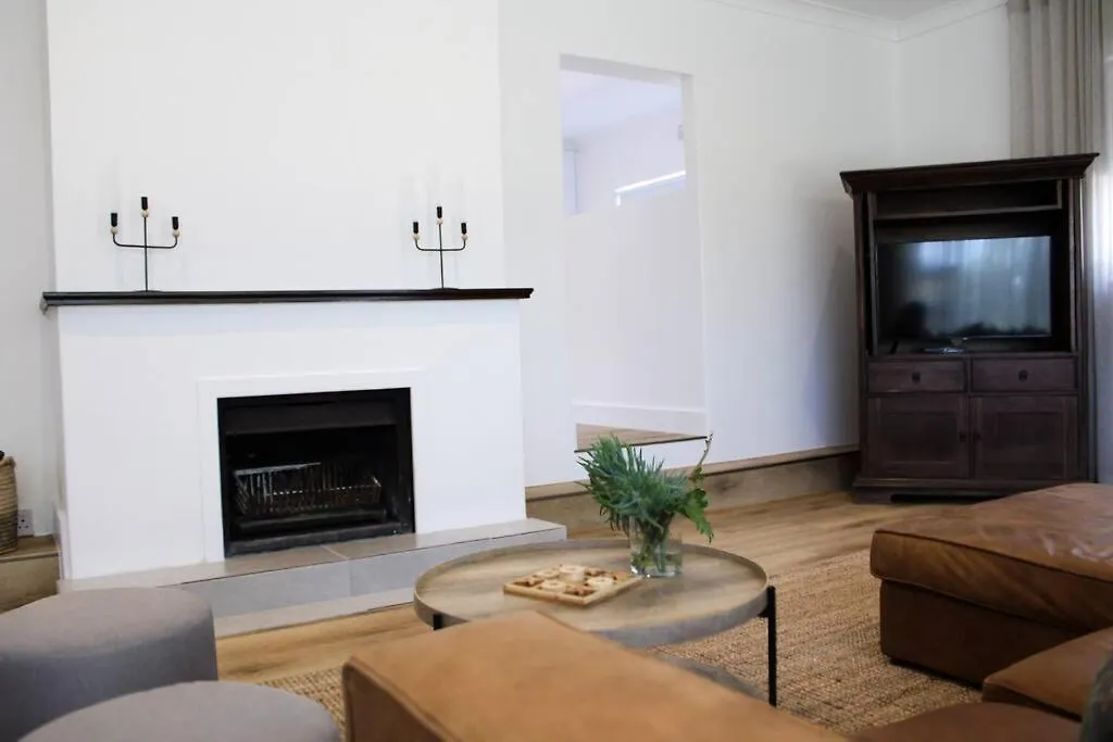 Luxury Poolside Villa Irene Cape Town Holiday home