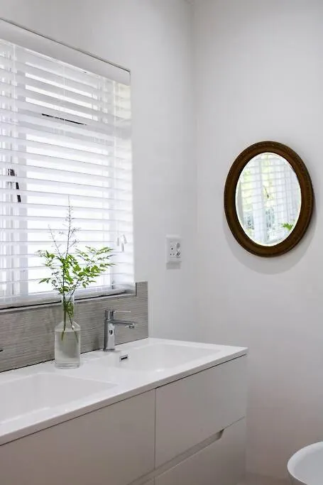 Luxury Poolside Villa Irene Cape Town Holiday home